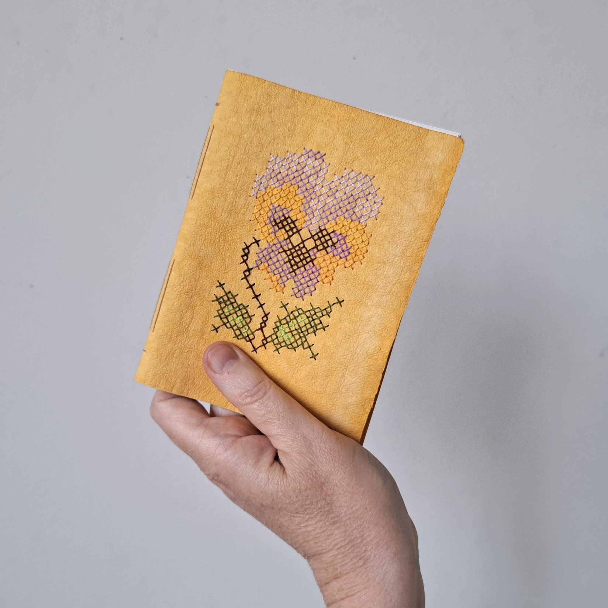 Notes szyty ręcznie